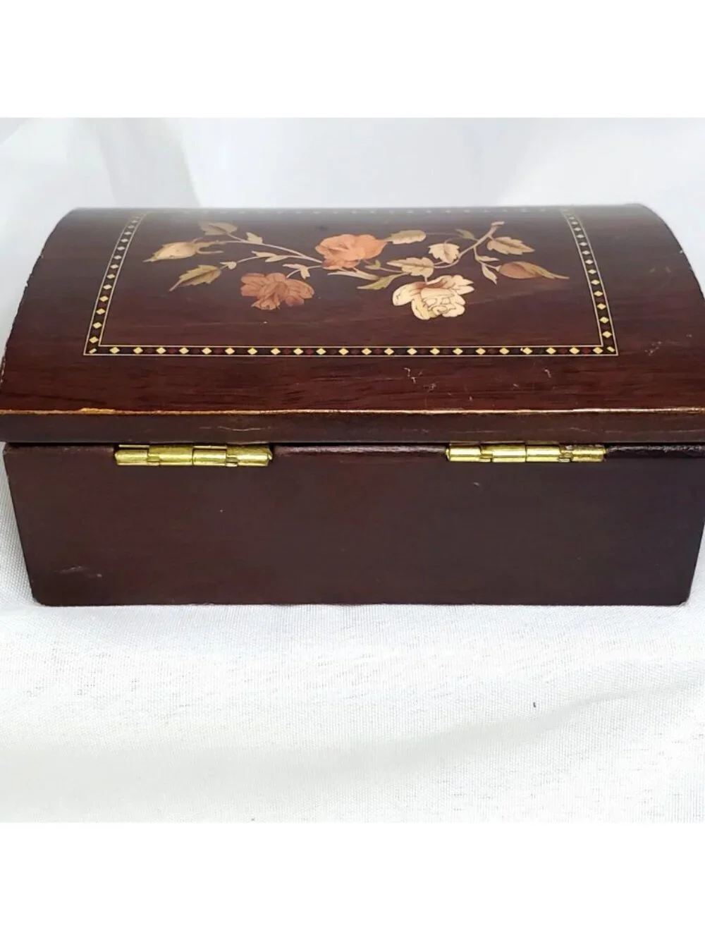 N/A mahogany wooden